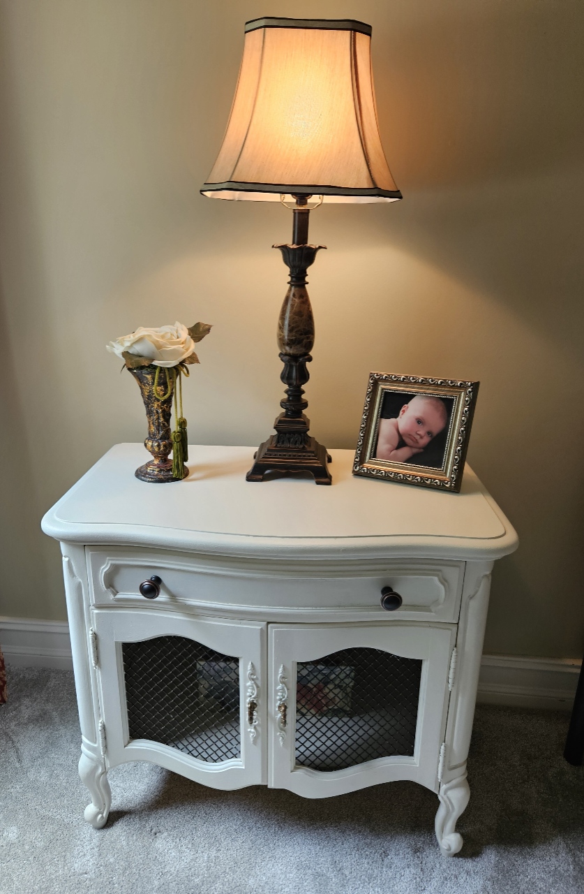 bedside_table_after